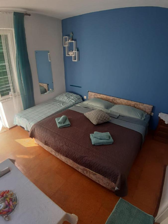 Apartmani Milka Pakoštane 外观 照片
