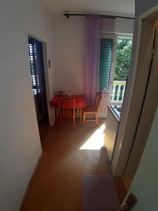 Apartmani Milka Pakoštane 外观 照片